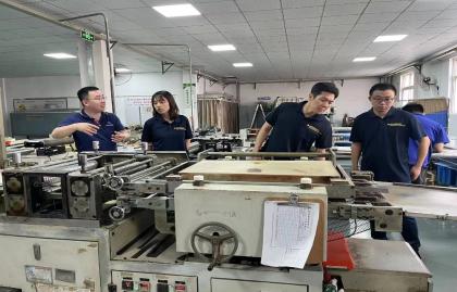 Hyundai (Jiangsu) Construction Machinery Co., Ltd. visita a fábrica Headman